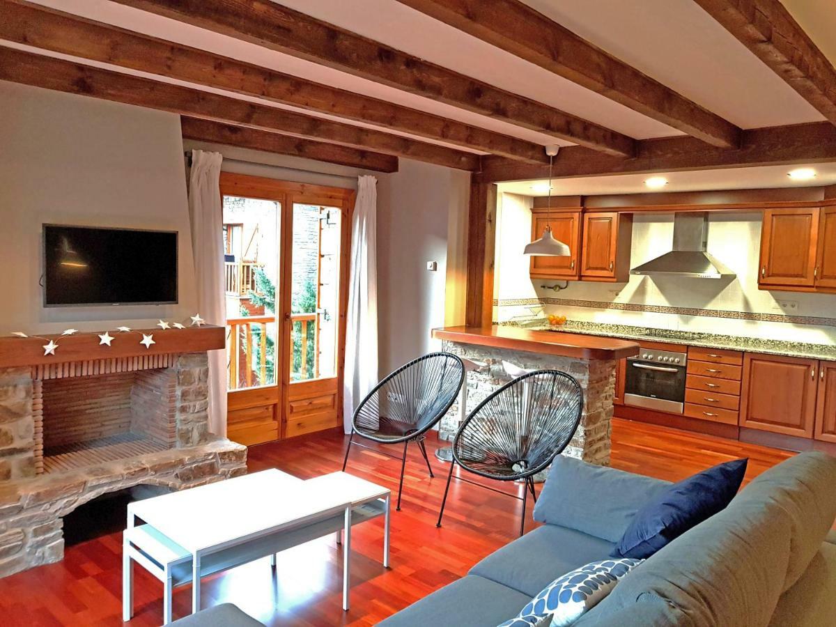 Apartamento Duplex Эстерри-д'Анеу Экстерьер фото